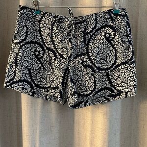 Gap Women's Navy And White Paisley/Floral Shorts With Tie Size 8. Linen Blend.